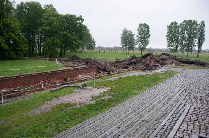 Rovine del crematorio  di Auschwitz II - Birkenau